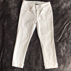 American Eagle white jeans size 4